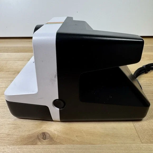 Polaroid Now 2nd Generation I-Type Instant Film Camera w/ 40 Film Black & White - Picture 3 of 13